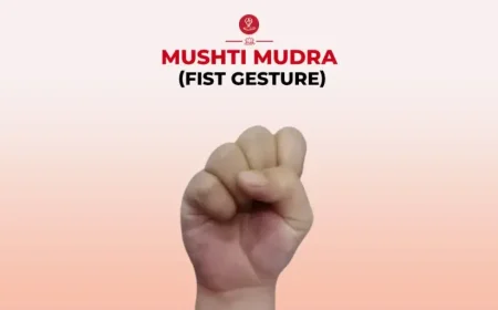 Mushti Mudra hand gesture step-by-step guide for beginners.