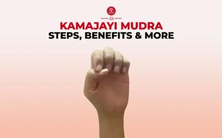 Kamajayi Mudra hand gesture demonstrating the correct finger position for meditation and emotional balance.